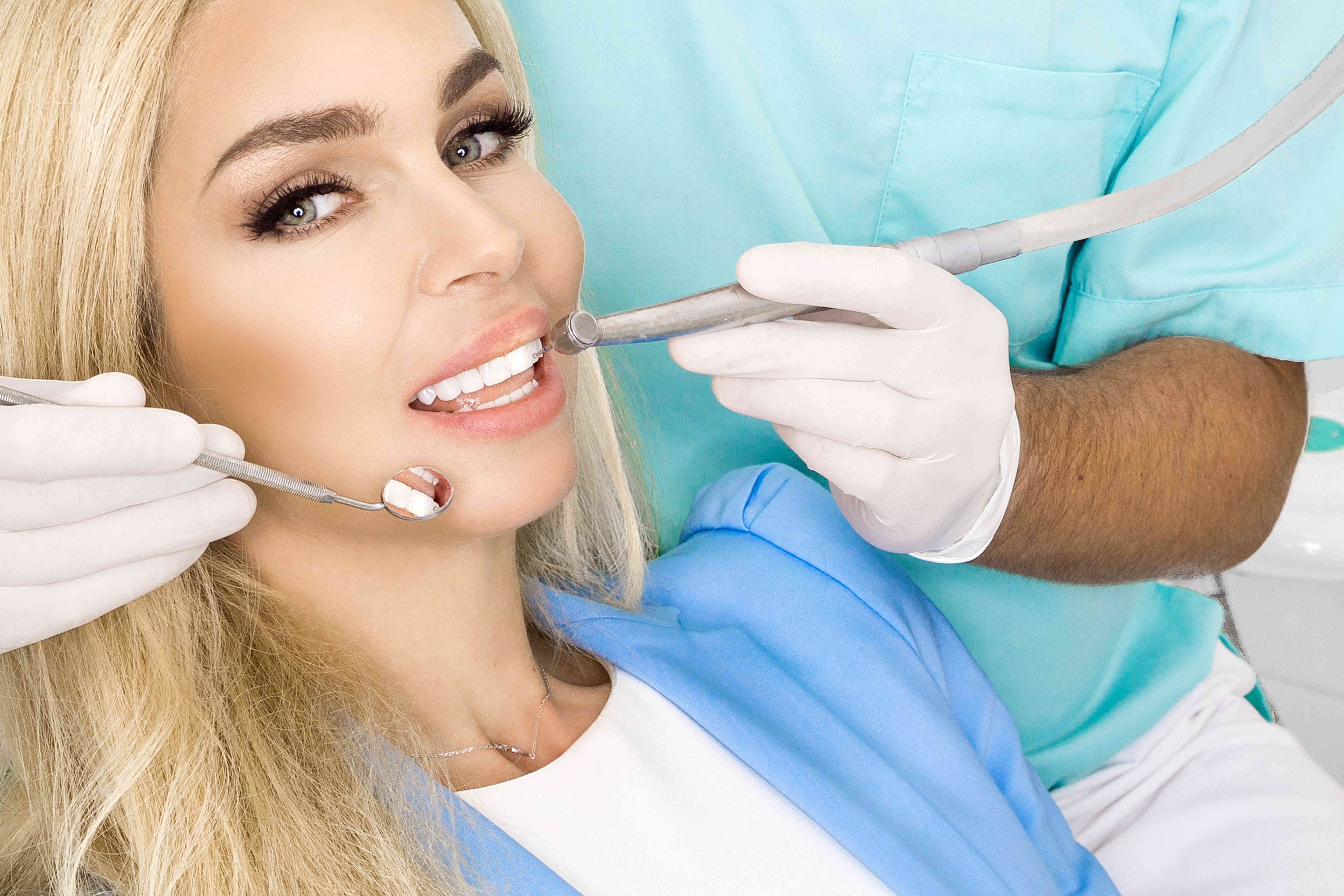8 шагов к успешной имплантации зубов