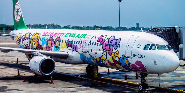 eva-hello-kitty-flight-by-joshua-mellin-jdmellinatgmail-com-atjoshuamellin-joshuamellin-com-plane-exterior-1532007623
