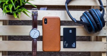 code-mnml-571736-unsplash