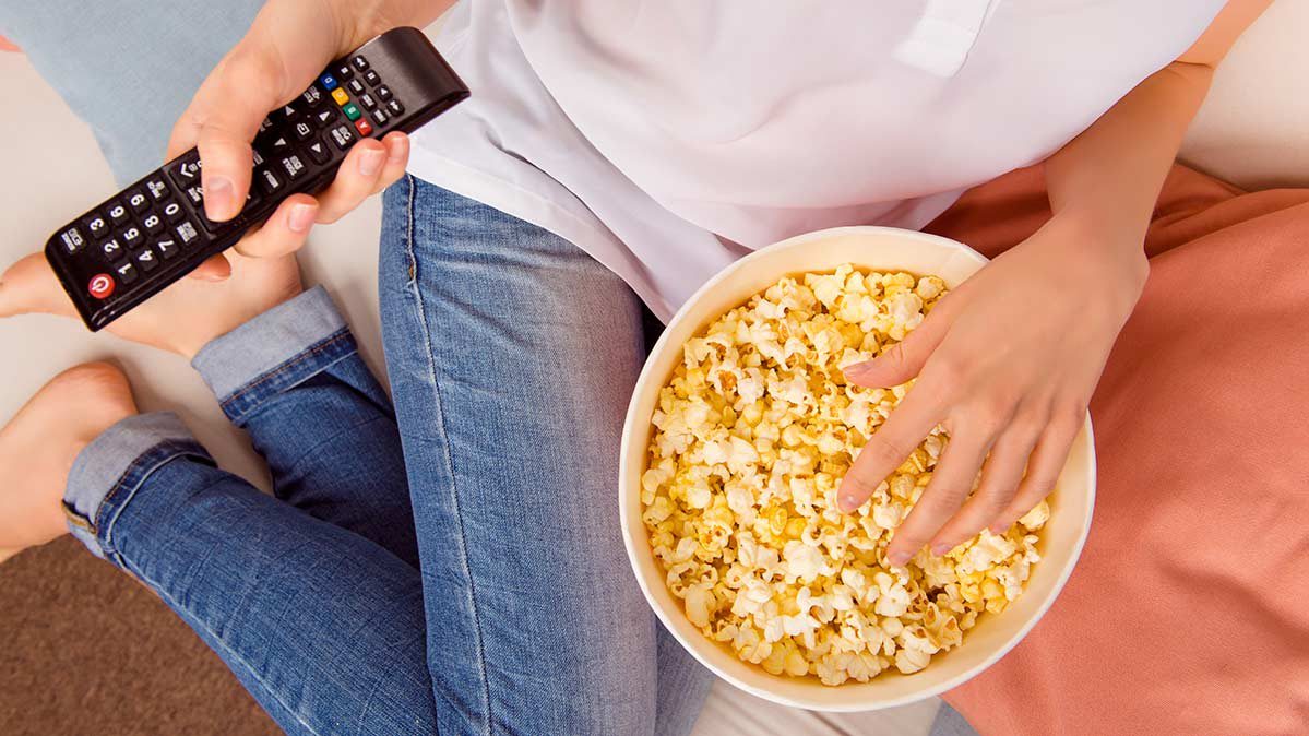 CR-Health-Inlinehero-binge-watching-eat-healthy-0518