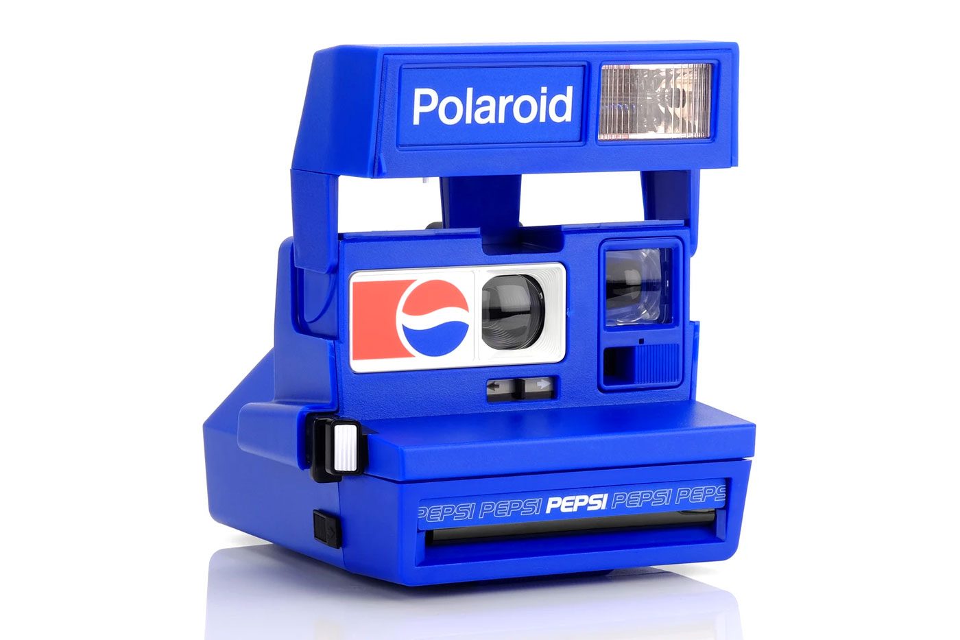 retrospekt-pepsi-x-polaroid-instant-camera-release-info-001